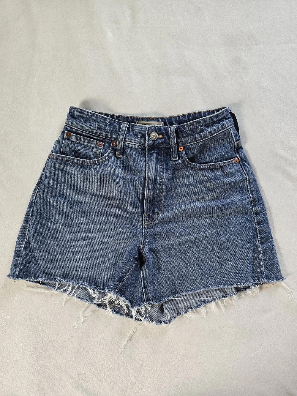 Madewell▪️The Curvy Perfect Jean Short High Waisted in Light Blue Denim